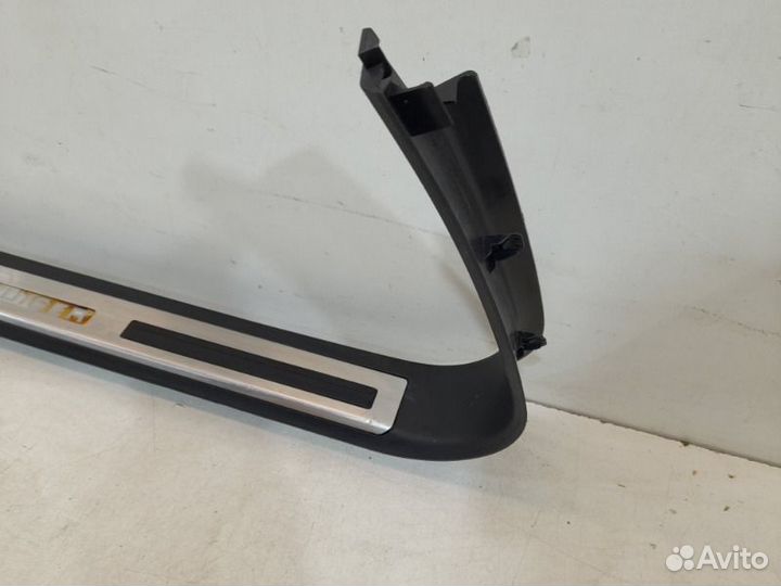 Накладка порога внутренняя передняя правая Toyota