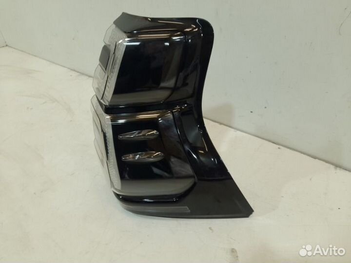 Фонарь задний правый Toyota Land Cruiser Prado 150