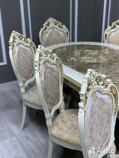 Комплект стол и стулья