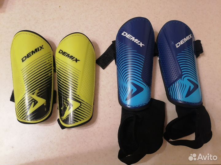 Щитки футбольные детские