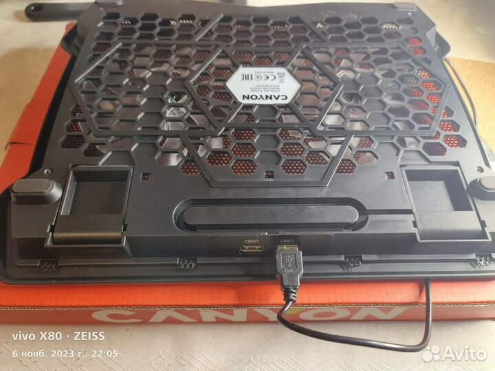 Подставка с охлаждением для ноутбука