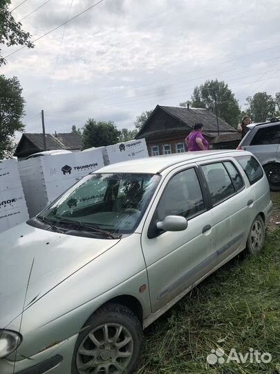 Renault Megane 1.4 МТ, 2001, 300 000 км