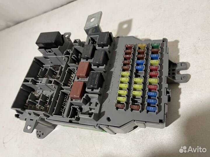 Блок предохранителей Honda Accord 7