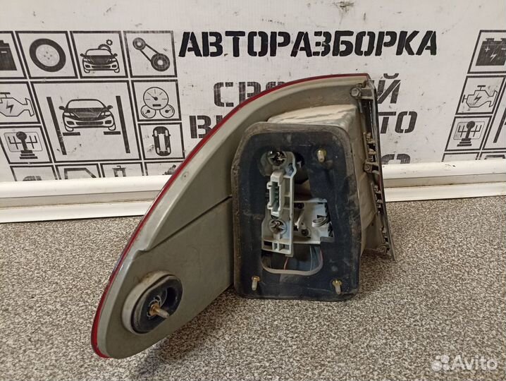 Фонарь задний наружный правый Mercedes Benz W211