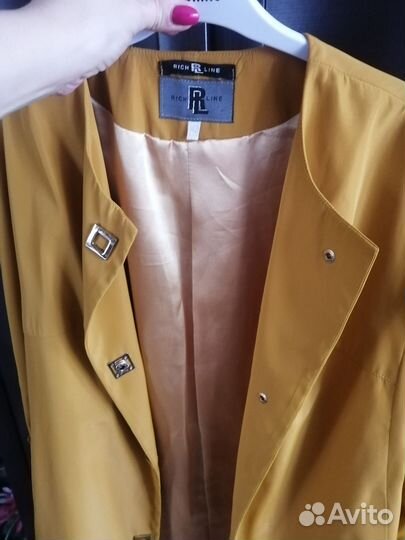 Плащ женский