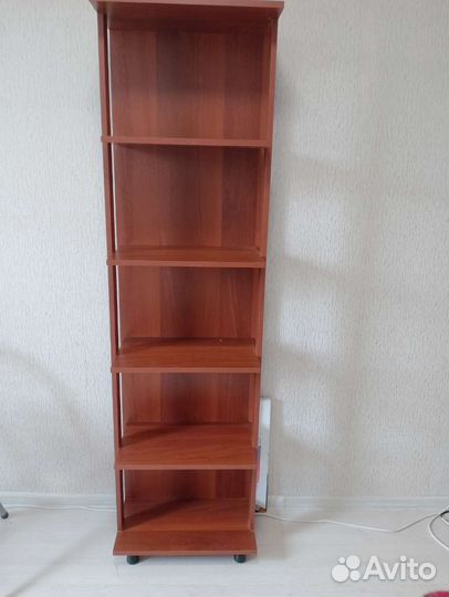 Книжная полка напольная