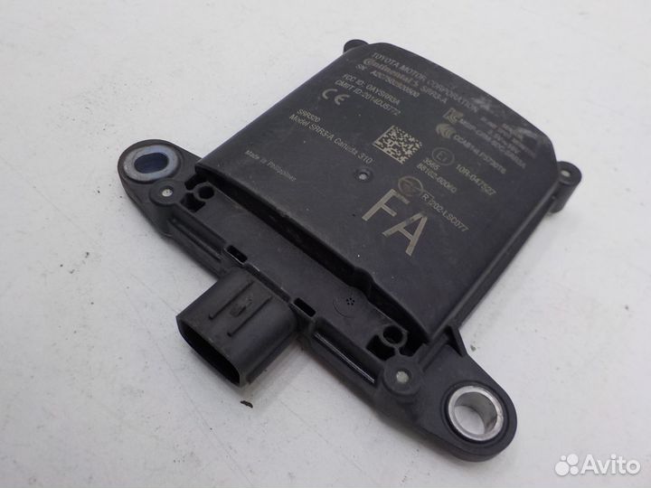 Датчик мертвой зоны Toyota Land Cruiser 200 2008