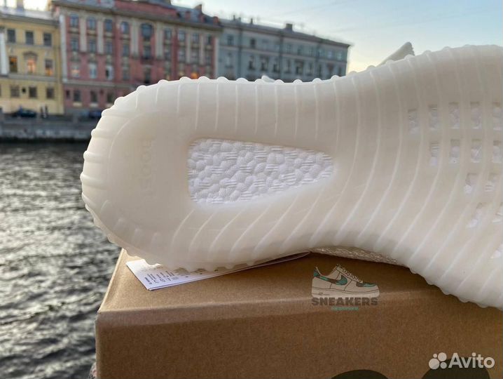 Кроссовки Adidas Yeezy Boost 350 v2 White