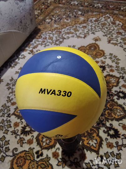 Волейбольный мяч Mikasa mva330