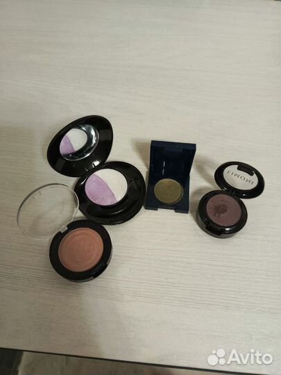 Тени для век