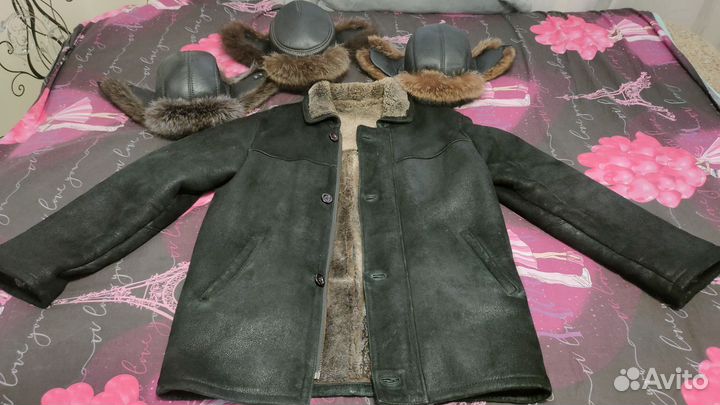 Дублёнка натуралка размер 52, шапки новые