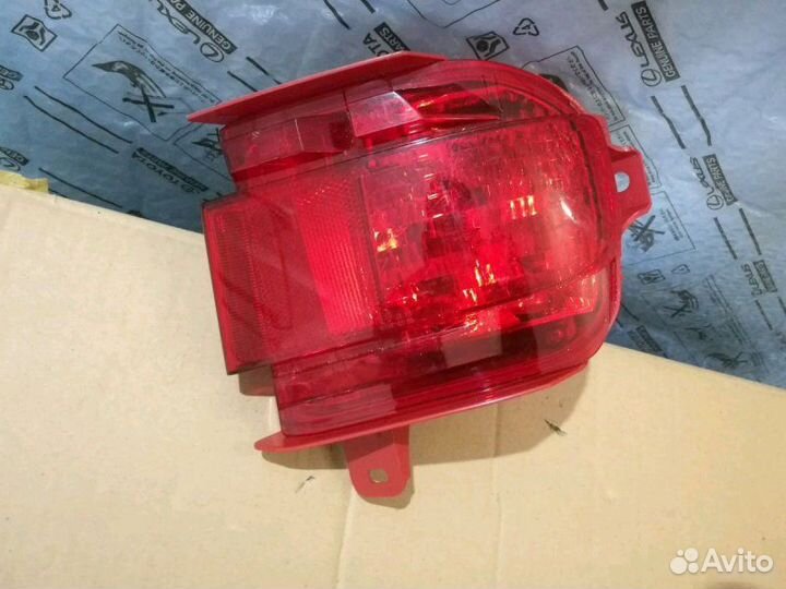 Противотуманная фара задняя правая Lexus Lx 570