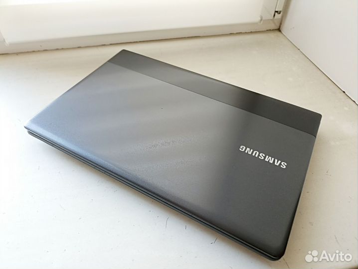 Ноутбук игровой i5/10Gb/SSD