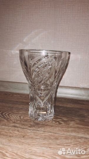 Хрустальная ваза