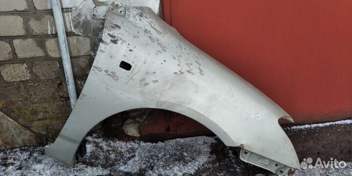 Тойота Королла 120 крыло