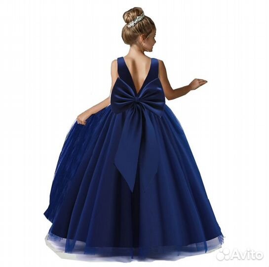 Новое нарядное синее платье для девочки 140-146