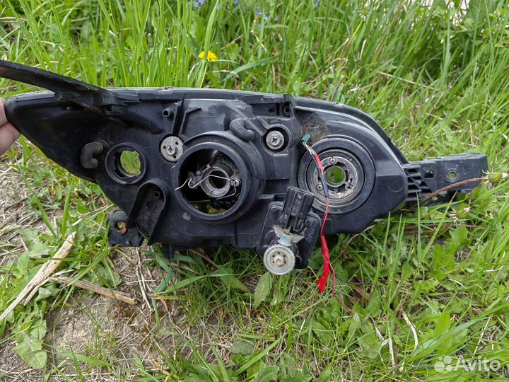 Фара передняя левая Mazda 3 bk хэтчбек