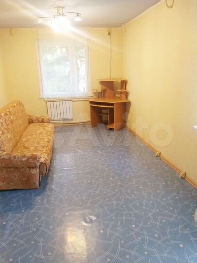 4-к. квартира, 80 м², 1/9 эт.