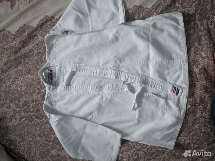 Кимано детское для занятий спортом. Размер 140