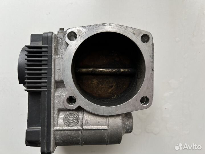 Дроссельная заслонка Nissan Murano