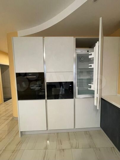 3-к. квартира, 109 м², 10/12 эт.