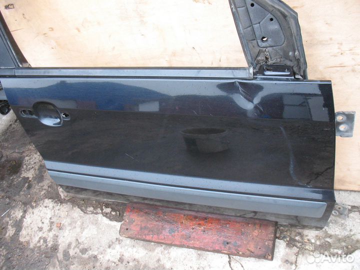 Правая передняя дверь дефект Ford Fusion