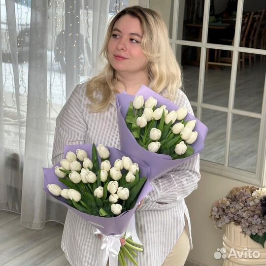 Монобукет 25 белых тюльпанов