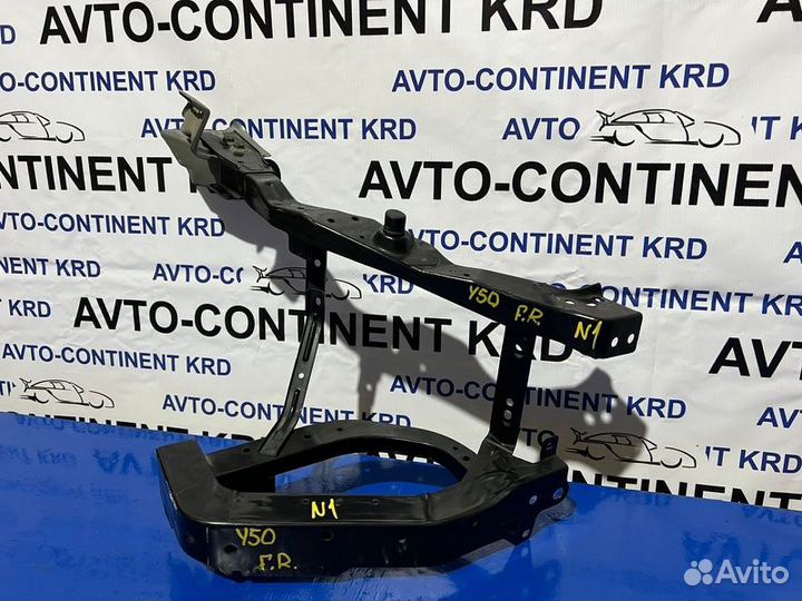 Планка под фару передняя правая Nissan Fuga Y50