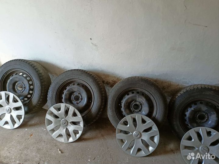 R16 Gislaved Nord Frost 200 215/65, PCD 5x114.3 DIA 60