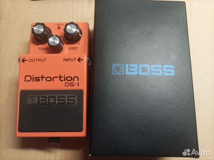 Гитарная педаль boss ds-1