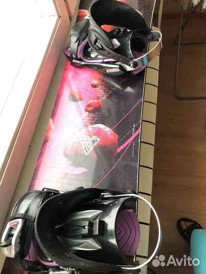 Сноуборд с креплениями 154 см