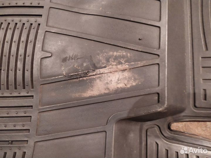 Резиновые коврики на Митцубиси Лансер 9