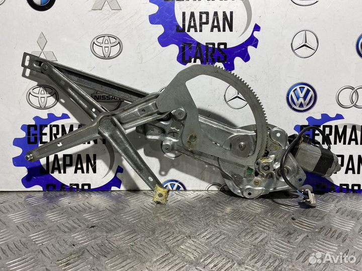 Стеклоподъемник передний левый BMW E34