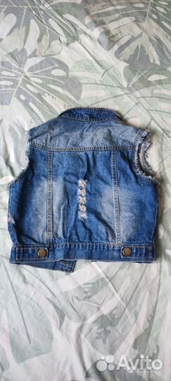 Джинсовая жилетка для девочки