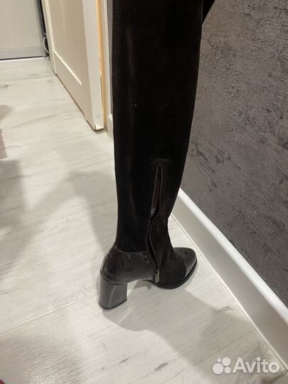 Ботинки на каблуках длинные