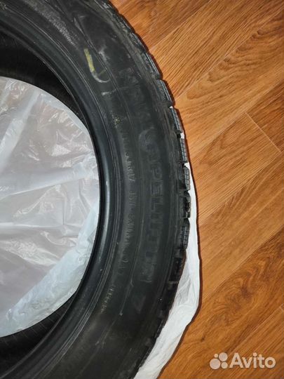 Nokian Tyres Hakkapeliitta 7 215/50 R17 95T