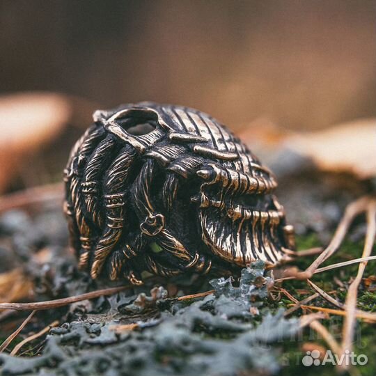 Бусина Темляк Брелок Хищник Арнольд Щварцнеггер