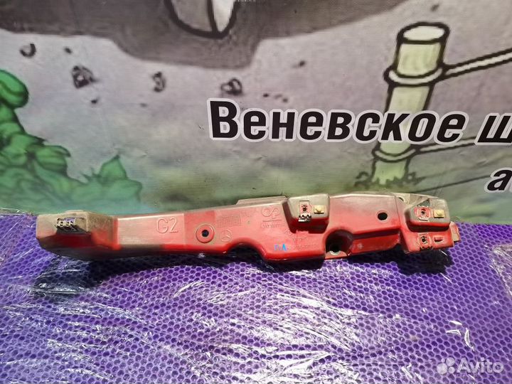 Крепление крыла Mercedes-Benz Citan