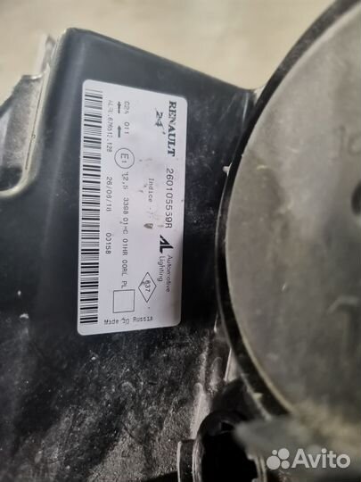 Фара оригинальная Renault Sandero Stepway 2018