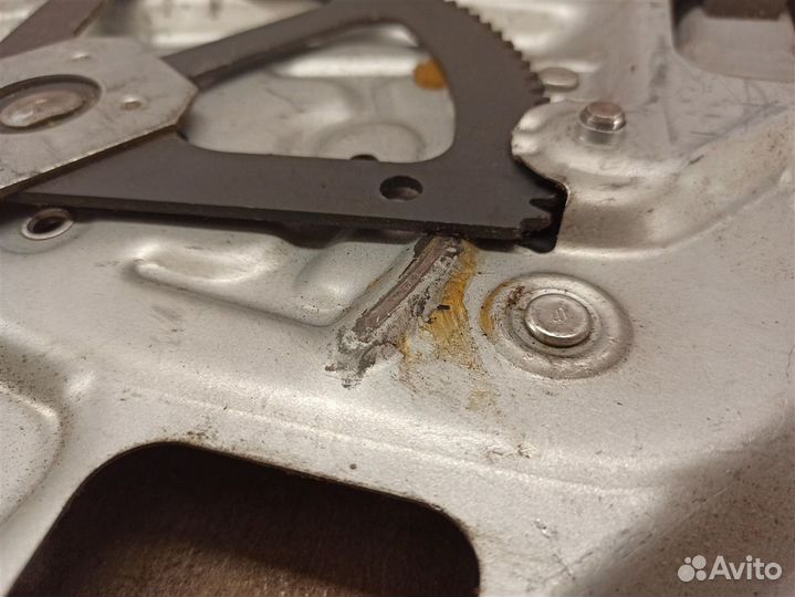 Стеклоподъемник передний правый Kia Sportage