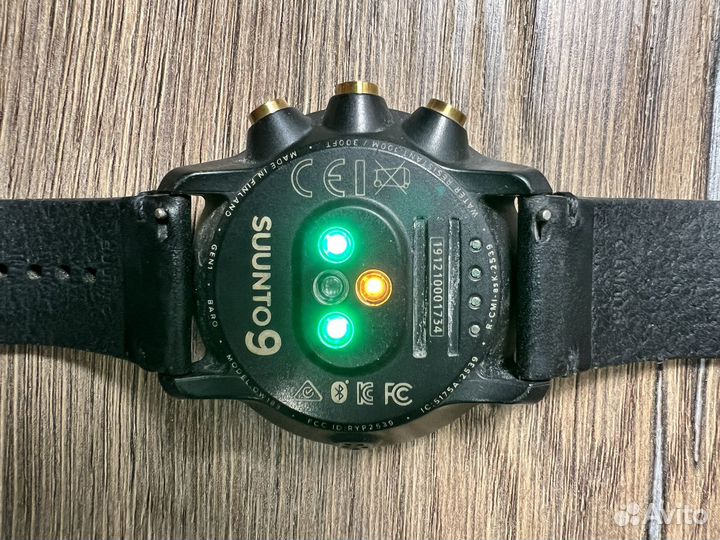 Часы Suunto 9