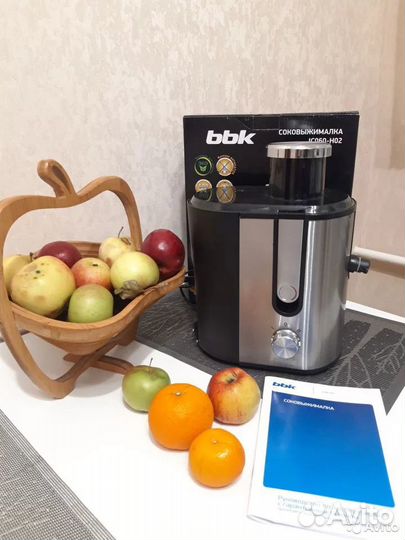 Соковыжималка (новая) BBK JC060-H02