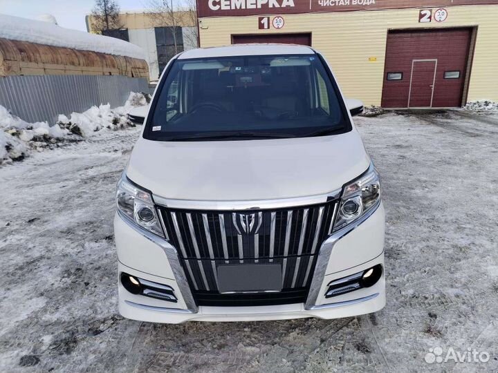 Toyota Esquire 2.0 CVT, 2015, 150 000 км