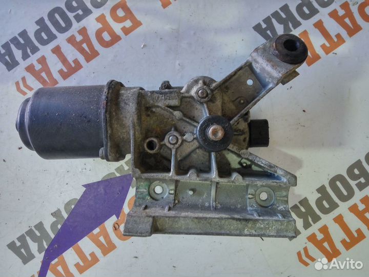 Ниссан Навара Моторчик трапеции дворников