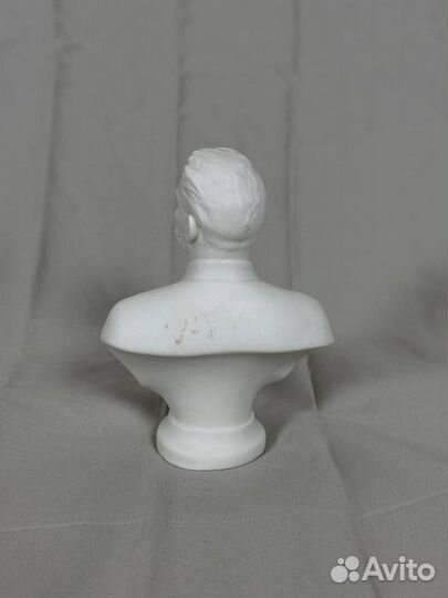 Бюст Горький лфз