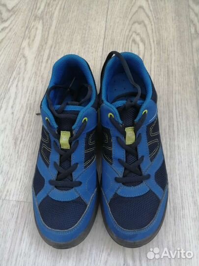 Кроссовки детские