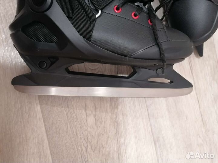 Коньки хоккейные 40-41, новые