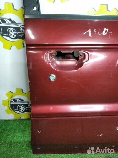 Дверь передняя правая Mitsubishi Montero V20 6G72