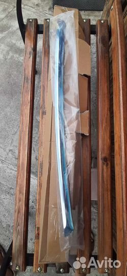 Хромированная накладка переднего бампера камри 55