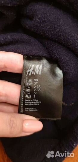 Шапка и варежки H&M